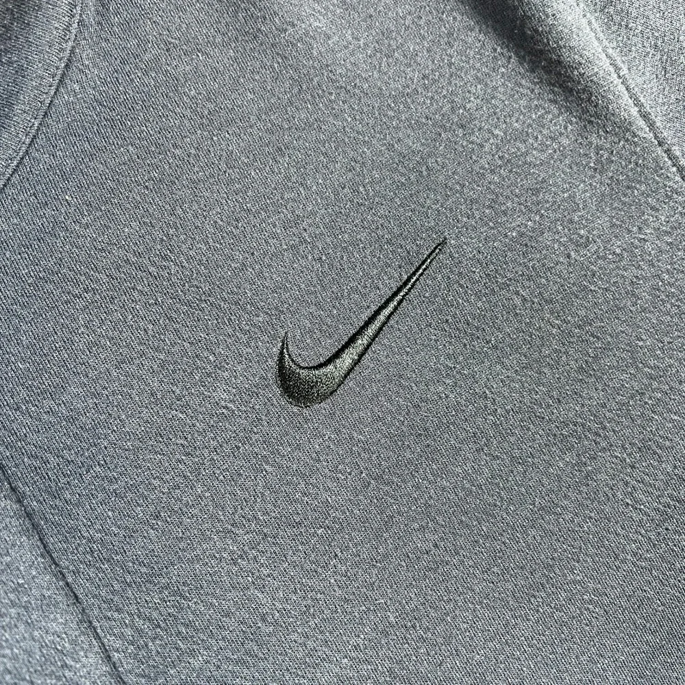 Nike Mens Dri-FIT Quarter Zip Pullover Charcoal Grey Small